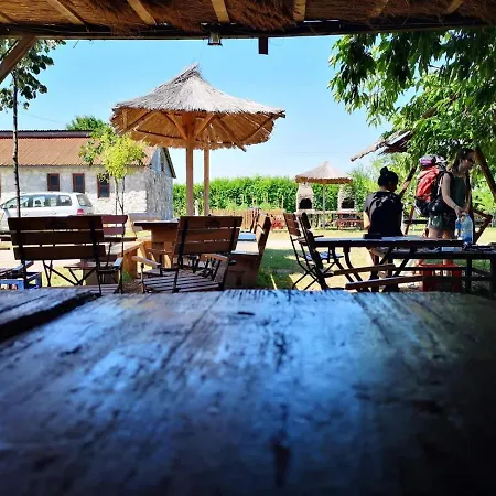 موتيل Marina Park *