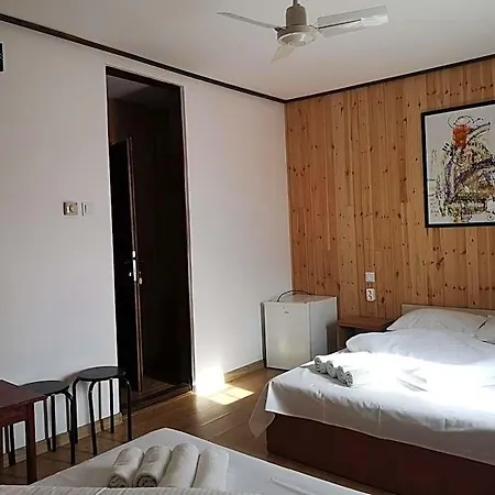 Marina Park Motel